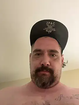 Snapshot of Tipute1987 chatting on December 20, 3:47 am Tipute1987 online show from December 20, 3:47 am