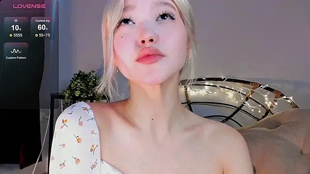 milli sun  online show from March 16, 11:16 am