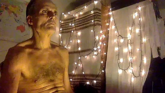 TowaFreespirit online show from December 5, 10:34 pm