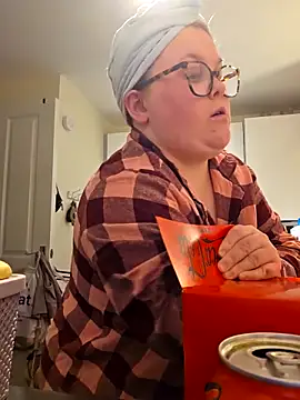 Tallulah-mae-xoxox online show from November 2, 5:04 pm