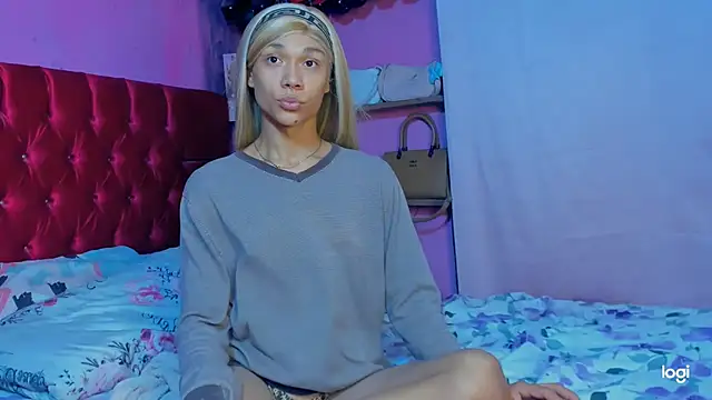 StassieBell online show from April 19, 6:56 am