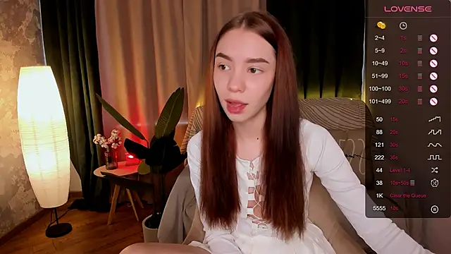 MilliBrown  online show from March 8, 8:33 am