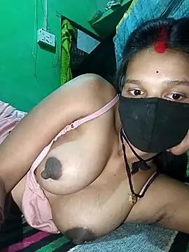 Snapshot of Hoty_girl_143 chatting on March 3, 1:01 am Hoty girl 143 online show from March 3, 1:01 am