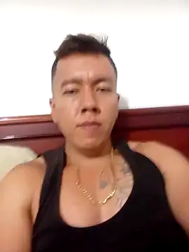 Snapshot of Valentino_hotboy chatting on January 1, 4:50 pm Valentino hotboy online show from January 1, 4:50 pm
