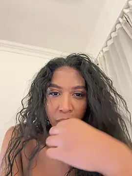 IamCrystal2 online show from May 15, 11:34 pm