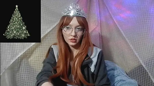 Snapshot of IsabellaBlacky chatting on December 7, 6:21 am IsabellaBlacky online show from December 7, 6:21 am