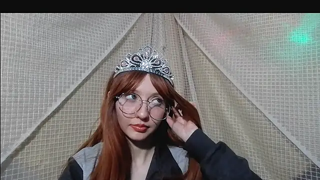 Snapshot of IsabellaBlacky chatting on February 5, 6:35 am IsabellaBlacky online show from February 5, 6:35 am