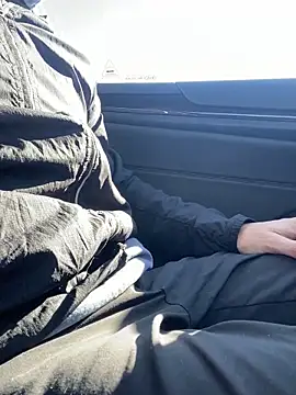 running6968 online show from December 2, 5:48 pm