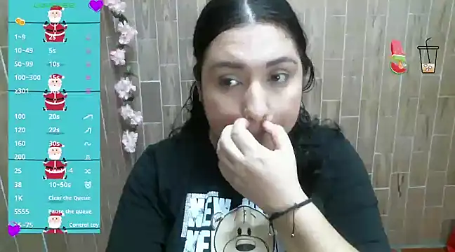 solyeria online show from December 11, 8:07 pm