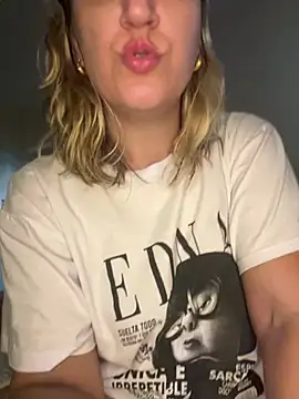 Bia sexynovaes online show from March 3, 9:15 pm