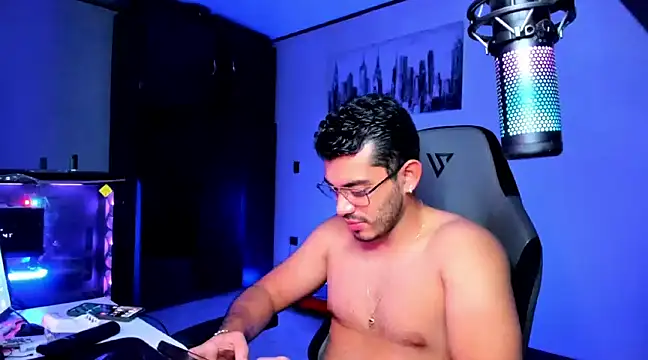 BrunoD31 online show from February 19, 3:06 am