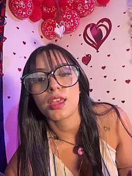 missycanoo online show from February 13, 3:57 am
