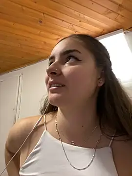 imlindapink online show from February 12, 5:37 pm