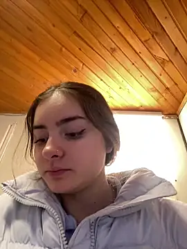 imlindapink online show from February 14, 2:12 pm