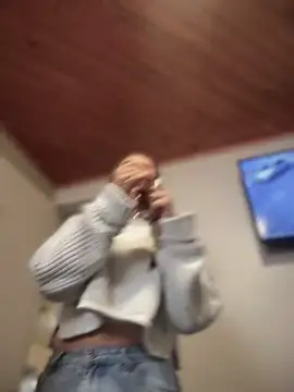 imlindapink online show from September 12, 6:41 pm