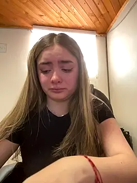 imlindapink online show from September 17, 5:14 pm