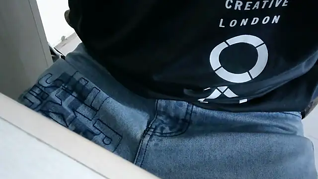 Snapshot of XiaoGuoGuo284512 chatting on January 20, 4:54 am XiaoGuoGuo284512 online show from January 20, 4:54 am