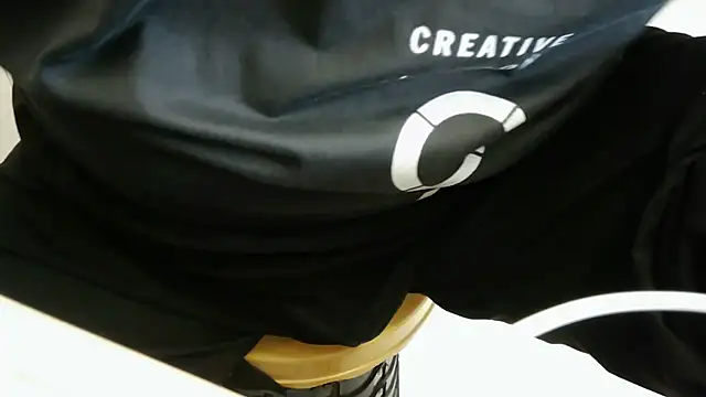 Snapshot of XiaoGuoGuo284512 chatting on February 4, 7:03 am XiaoGuoGuo284512 online show from February 4, 7:03 am