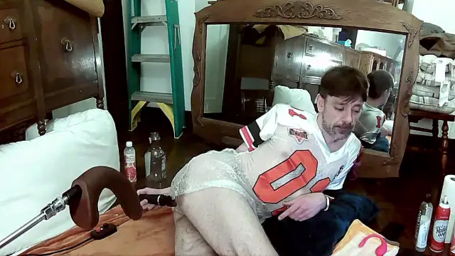 MaxJr8008 online show from January 15, 10:31 am