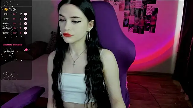 Molly Crystall online show from March 7, 2:36 am