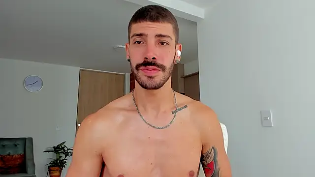 Guyinthemountain online show from December 26, 3:20 pm