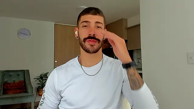 Guyinthemountain online show from January 7, 1:14 pm