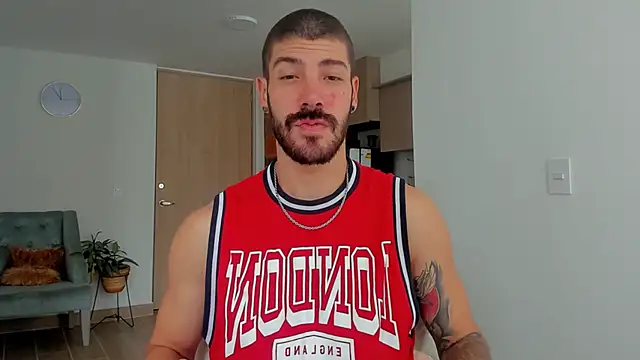 Guyinthemountain online show from February 10, 3:21 pm