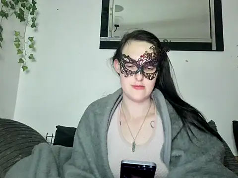 Snapshot of LexiSnowUK chatting on January 8, 9:32 am LexiSnowUK online show from January 8, 9:32 am