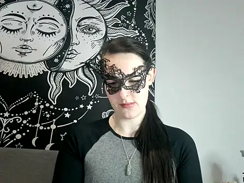 Snapshot of LexiSnowUK chatting on February 3, 12:14 pm LexiSnowUK online show from February 3, 12:14 pm