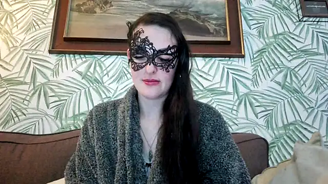 Snapshot of LexiSnowUK chatting on March 11, 10:18 am LexiSnowUK online show from March 11, 10:18 am