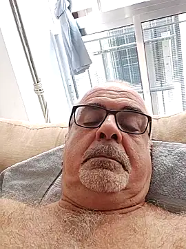 Satiro Sevilla online show from September 15, 5:13 pm