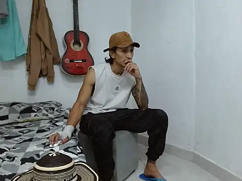 latino hotxxx online show from March 11, 2:21 am