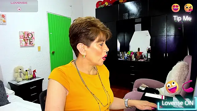 Angelina Stone 65 online show from February 22, 1:18 am