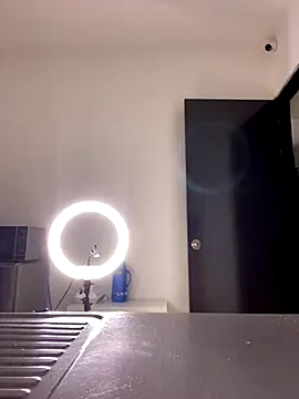 NairobiLee online show from September 26, 9:57 am