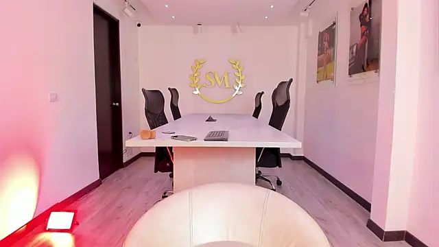 NairobiLee online show from January 10, 11:45 am