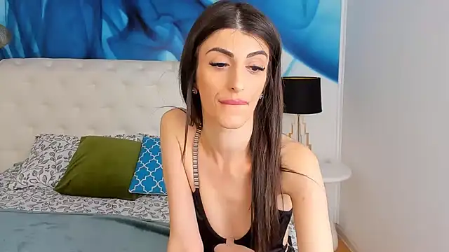 SkinnyDolly online show from February 21, 10:15 pm