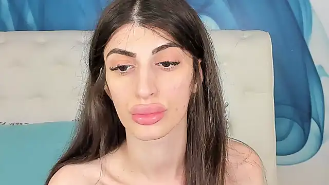 SkinnyDolly online show from December 19, 8:32 am