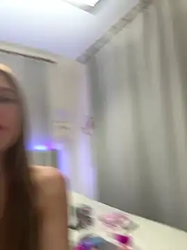 emma05 online show from November 9, 6:06 pm