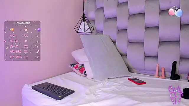 ander deimond  online show from December 4, 4:16 pm