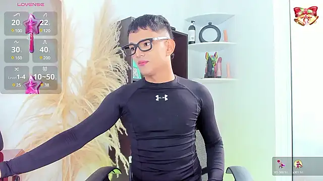 ander deimond  online show from December 5, 1:38 pm