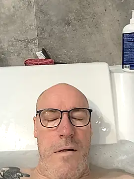 bogland33 online show from October 25, 12:56 pm