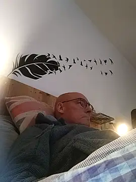 bogland33 online show from November 26, 7:48 pm