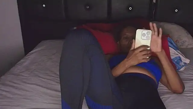 SashaBrianna99 online show from April 16, 2:56 am