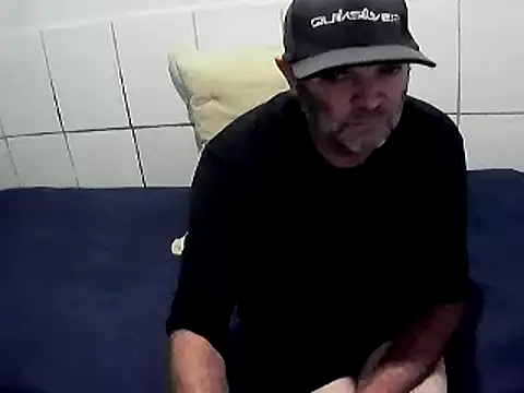 pierdona online show from April 2, 8:50 pm