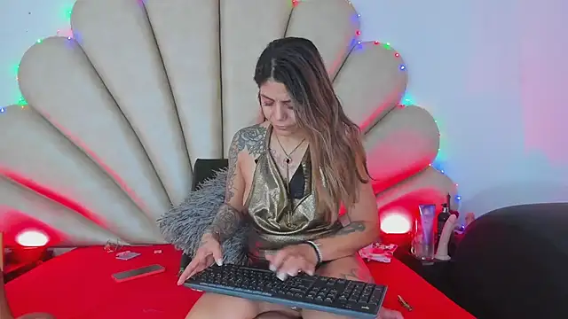 Anna  Spencer online show from February 12, 6:30 pm