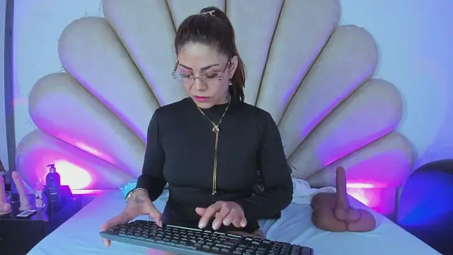 Anna  Spencer online show from March 7, 12:12 pm