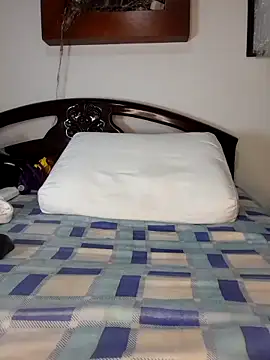 megan-fox12 online show from March 9, 8:10 pm