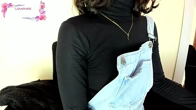 its  angelica  online show from January 24, 4:27 am