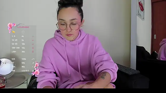 its  angelica  online show from October 1, 8:26 pm