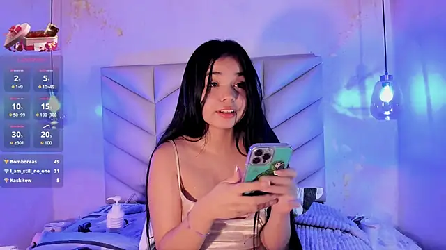 AuroraFiore online show from February 8, 4:47 am